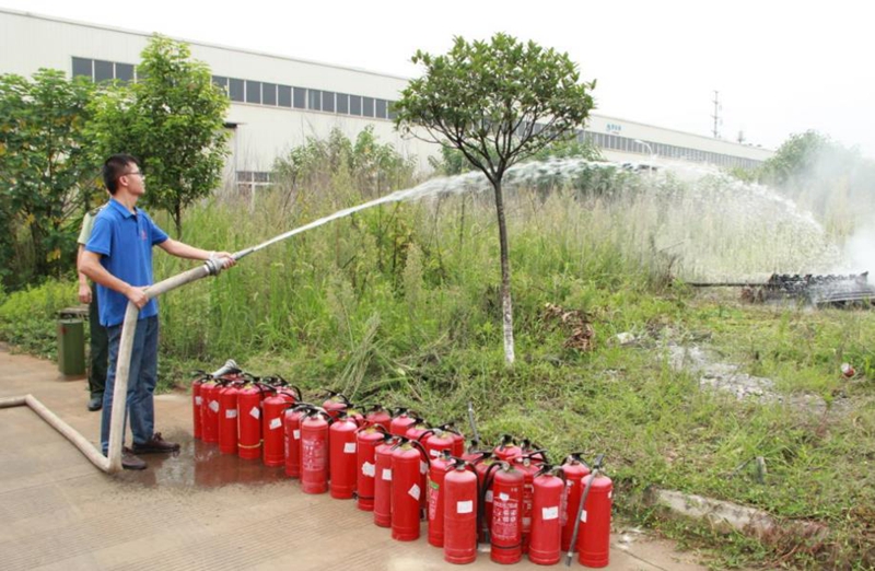 正恒動(dòng)力消防栓使用演練